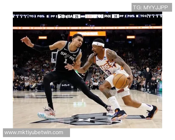 NBA赛季精彩回顾湖人热火对决雷霆大胜鹈鹕马刺轻取太阳公牛再胜尼克斯